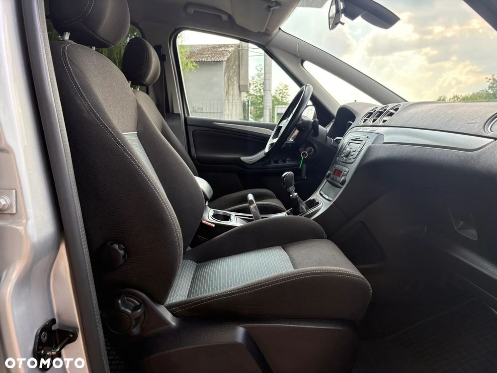 Ford S-Max 2.0 TDCi DPF Titanium - 24