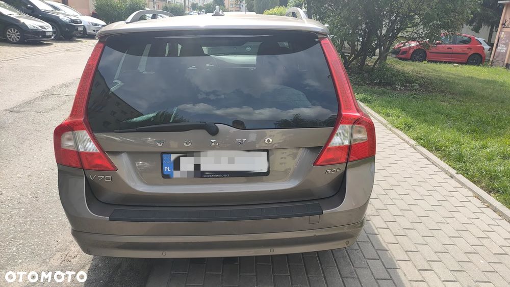 Volvo V70 2.0 Momentum - 4