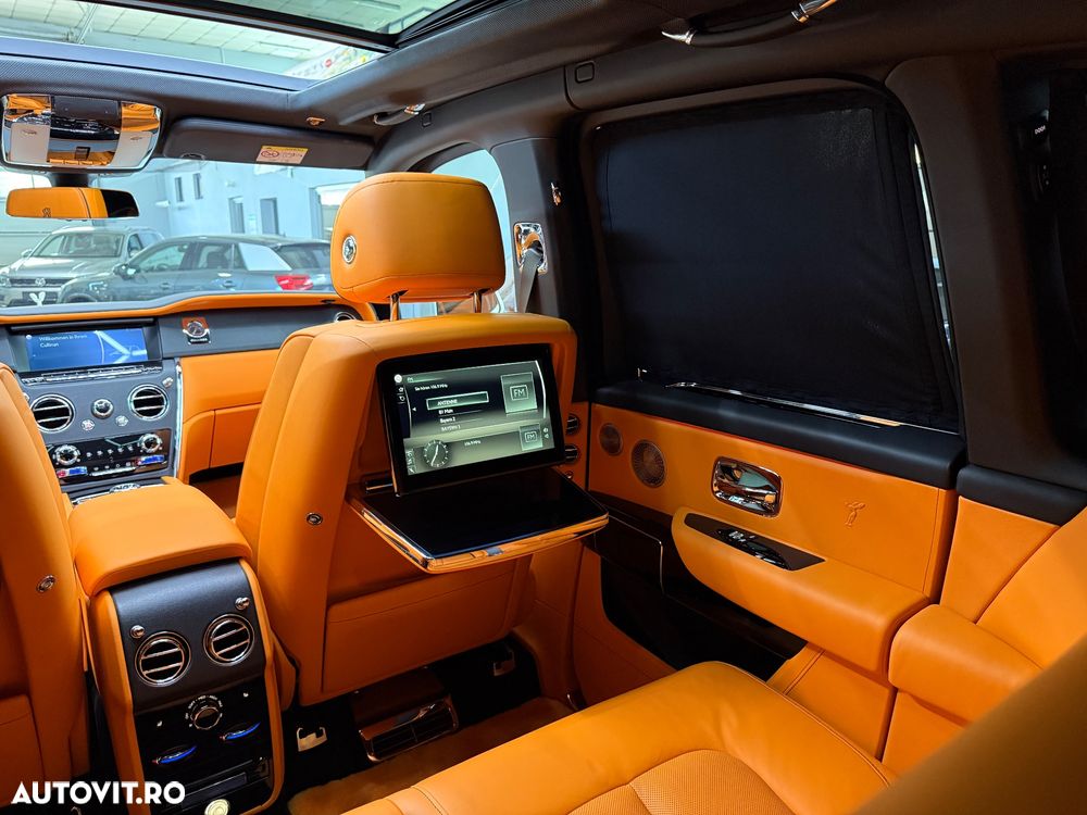 Rolls-Royce Cullinan - 15