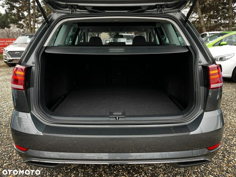 Volkswagen Golf - 34