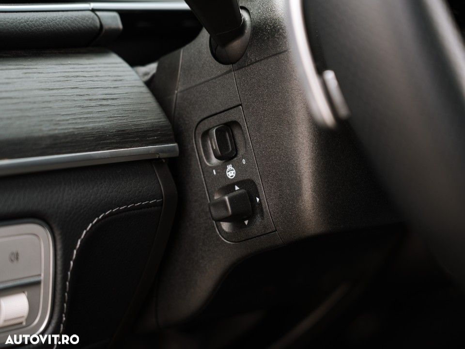 Mercedes-Benz GLE - 23