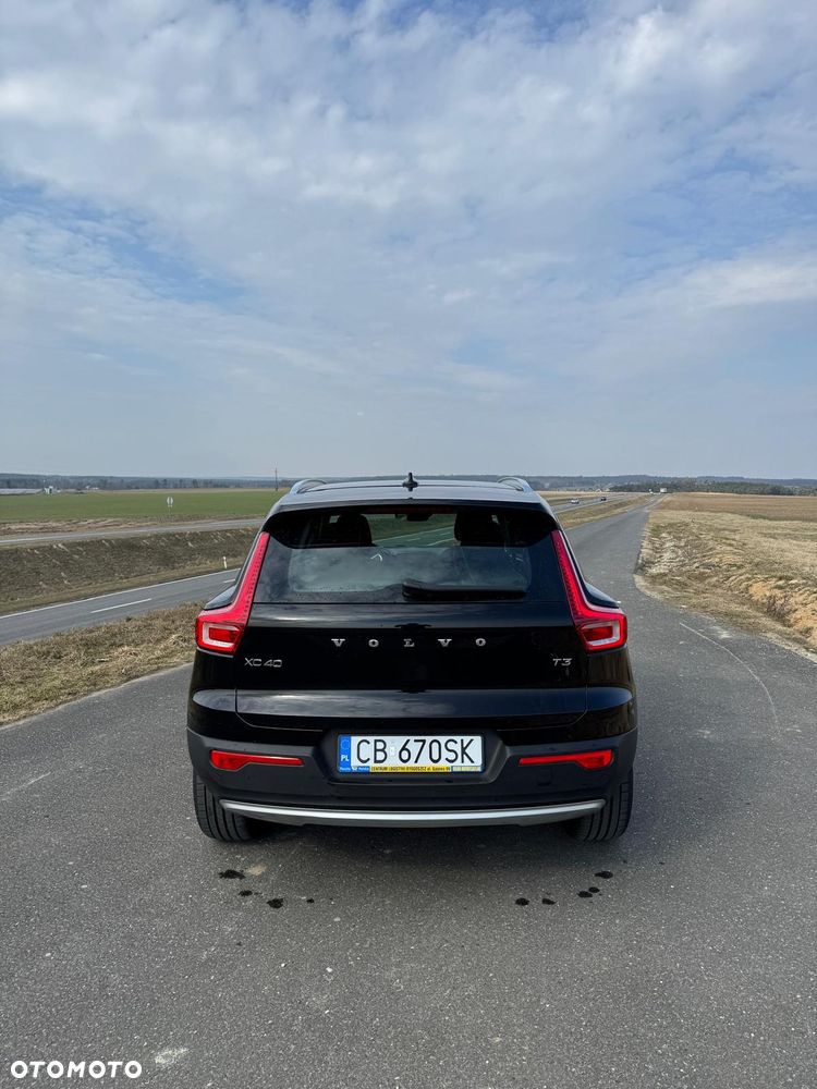 Volvo XC 40 T3 Momentum - 5