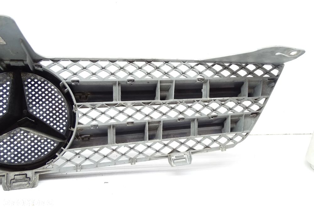 Mercedes CLS W219 Grill Atrapa Chłodnicy - 7