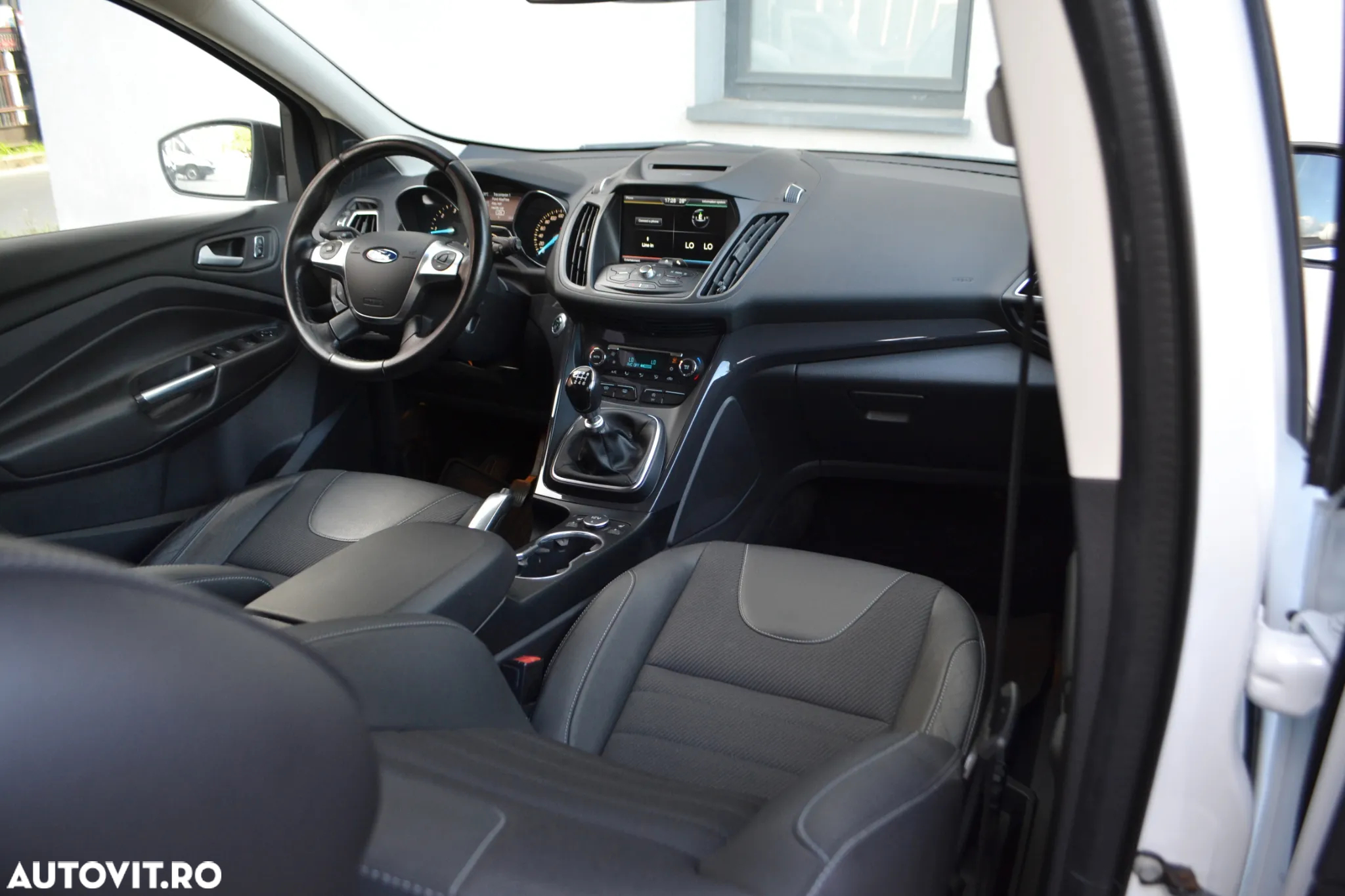 Ford Kuga 2.0 TDCi 4WD Titanium - 10