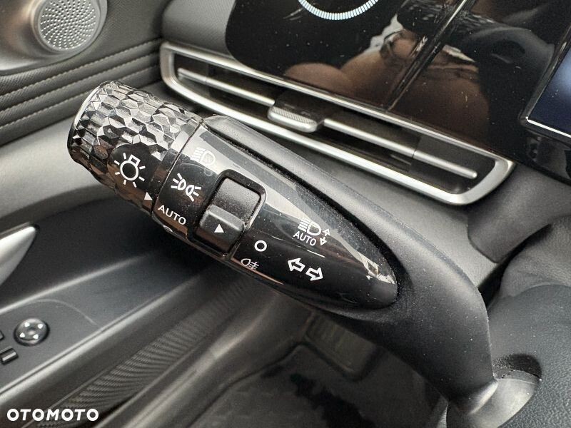 Hyundai Elantra 1.6 Smart CVT - 23