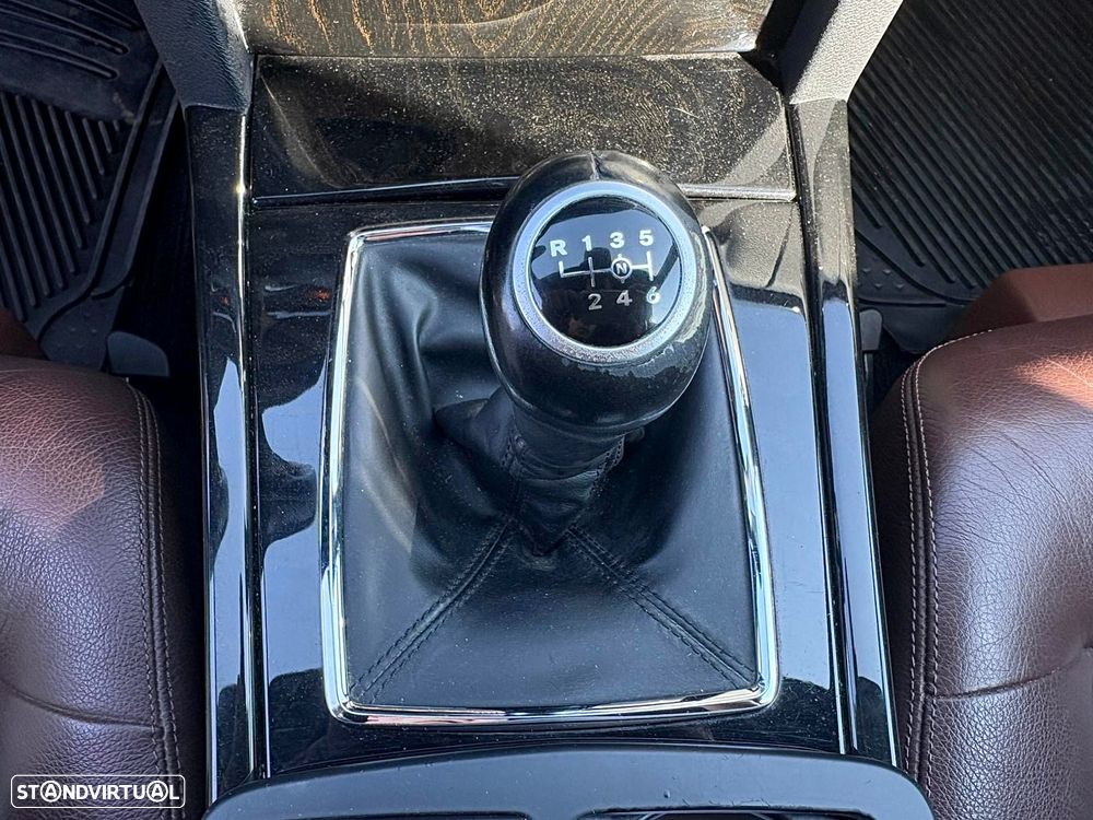 Mercedes-Benz E 220 T BlueTEC Avantgarde - 9