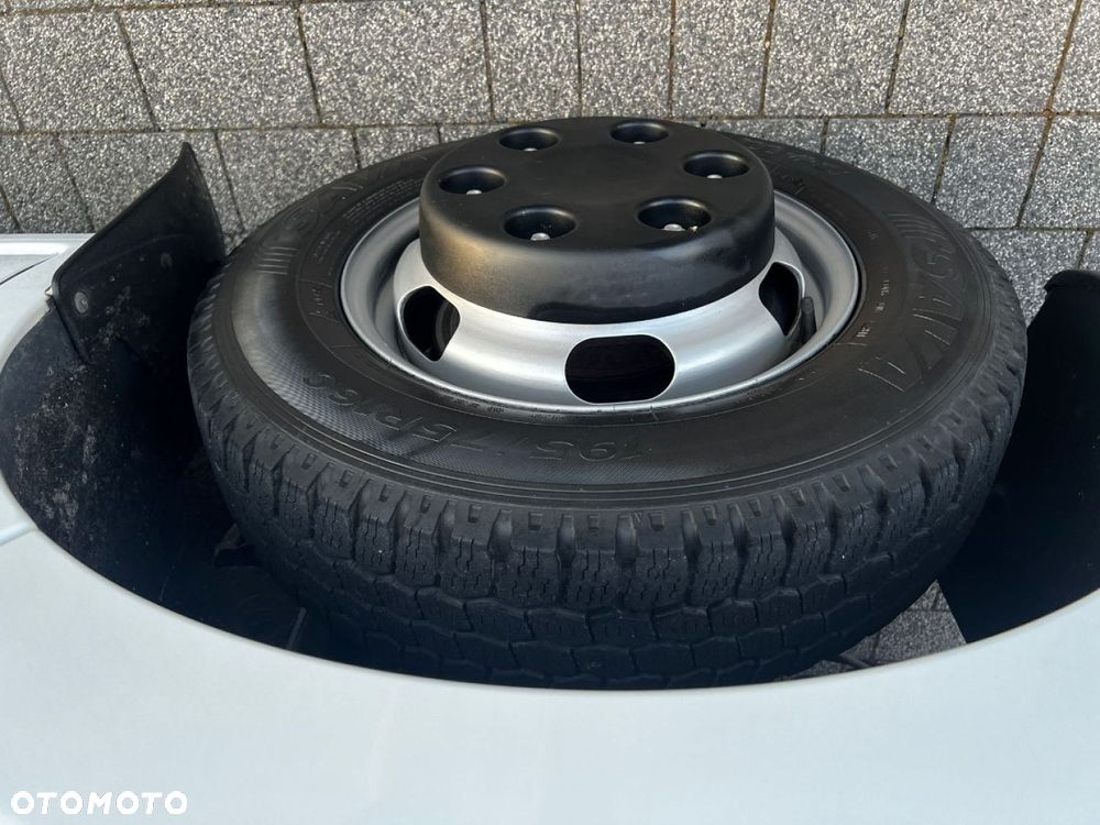 Opel Movano Max 9 osobowy - 40