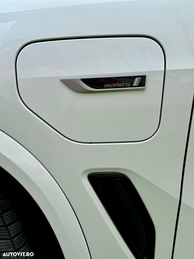 BMW X5 xDrive45e - 26