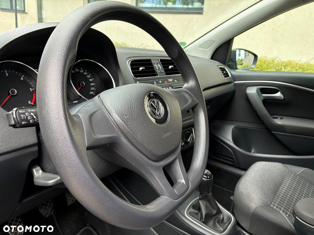 Volkswagen Polo - 14