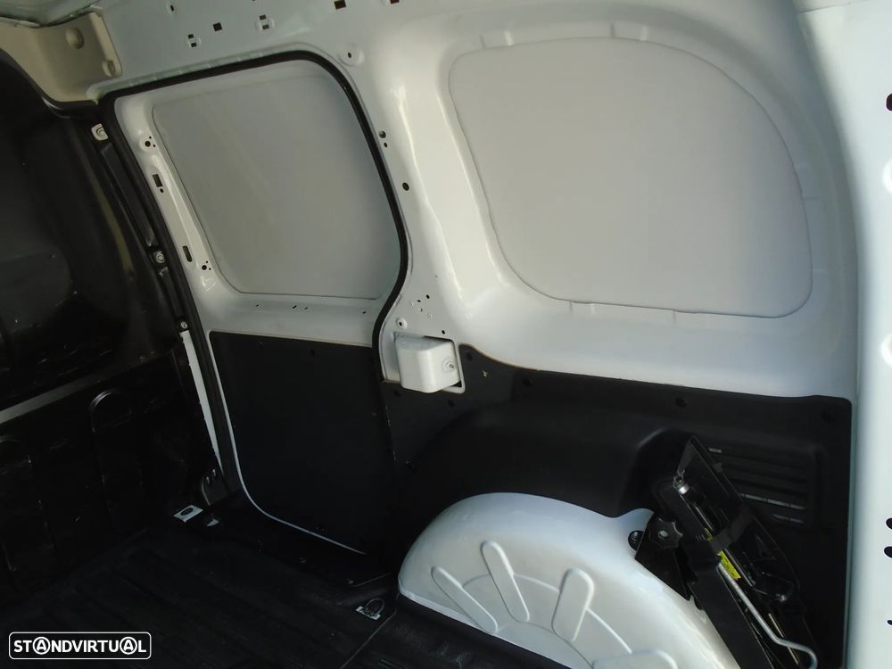 Renault Kangoo 1.5DCI 3- LUGARES 95 CV- 6V Nacional- IVA DEDUTIVEL - 28