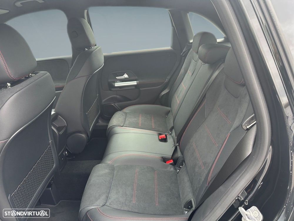 Mercedes-Benz B 180 d - 13