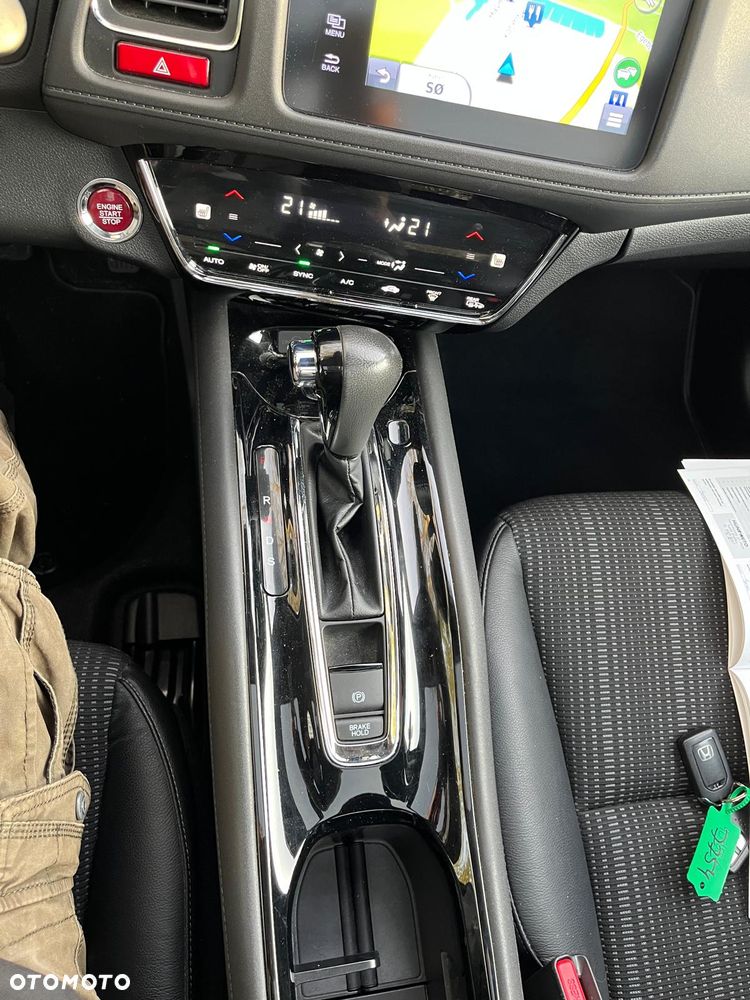 Honda HR-V 1.5 i-VTEC CVT Executive - 17