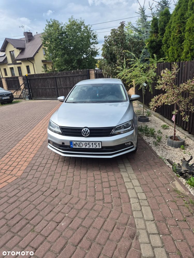Volkswagen Jetta 2.0 TDI DPF BMT Trendline - 1