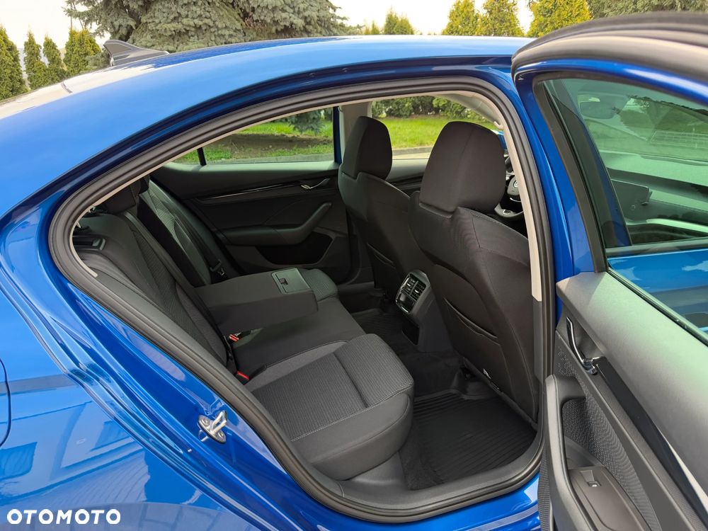 Skoda Octavia 1.5 TSI ACT Style - 35