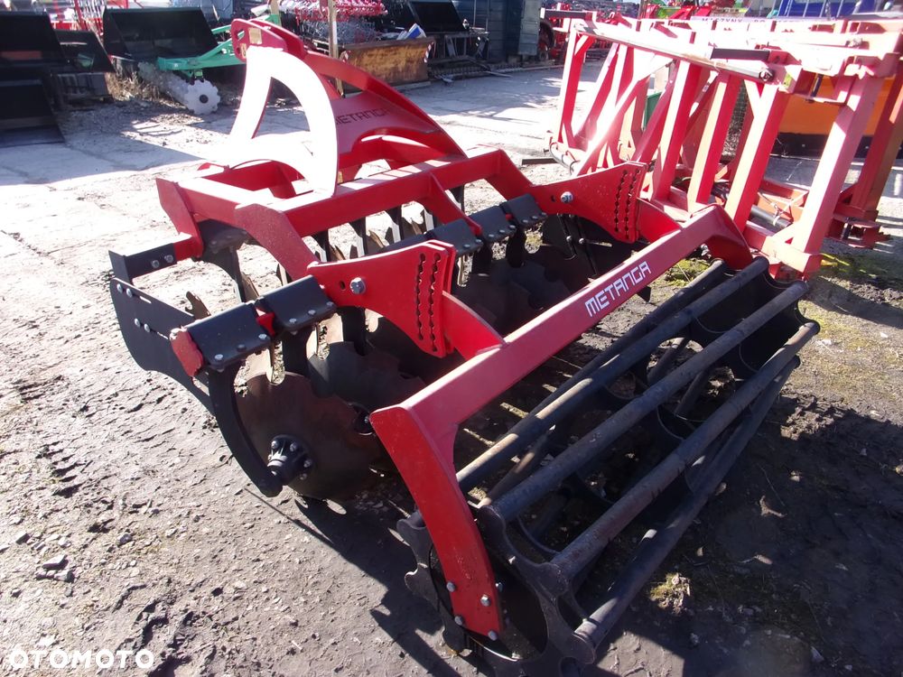 Akpil Brona Talerzowa Ciężka Hydraulicznie Składana BTCH 40 Euro-Masz, Brona talerzowa kompaktowa BT250, BT270, BT300 Metanga, Bomet, Euro-Masz; Brona talerzowa mini-simply BT160, BT180, BT200, BT220 Metanga, Euro-Masz, Brona talerzowa 2-walcowa typu "V", 4-walcowa typu "X" Bomet, Akpil - 27