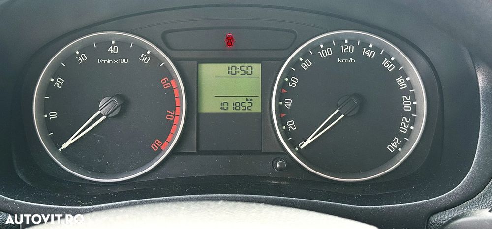 Skoda Fabia 1.2 HTP Active - 8