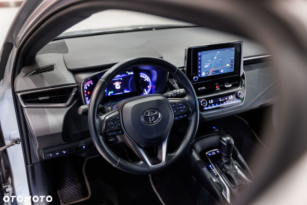 Toyota Corolla 1.8 Hybrid Comfort - 36