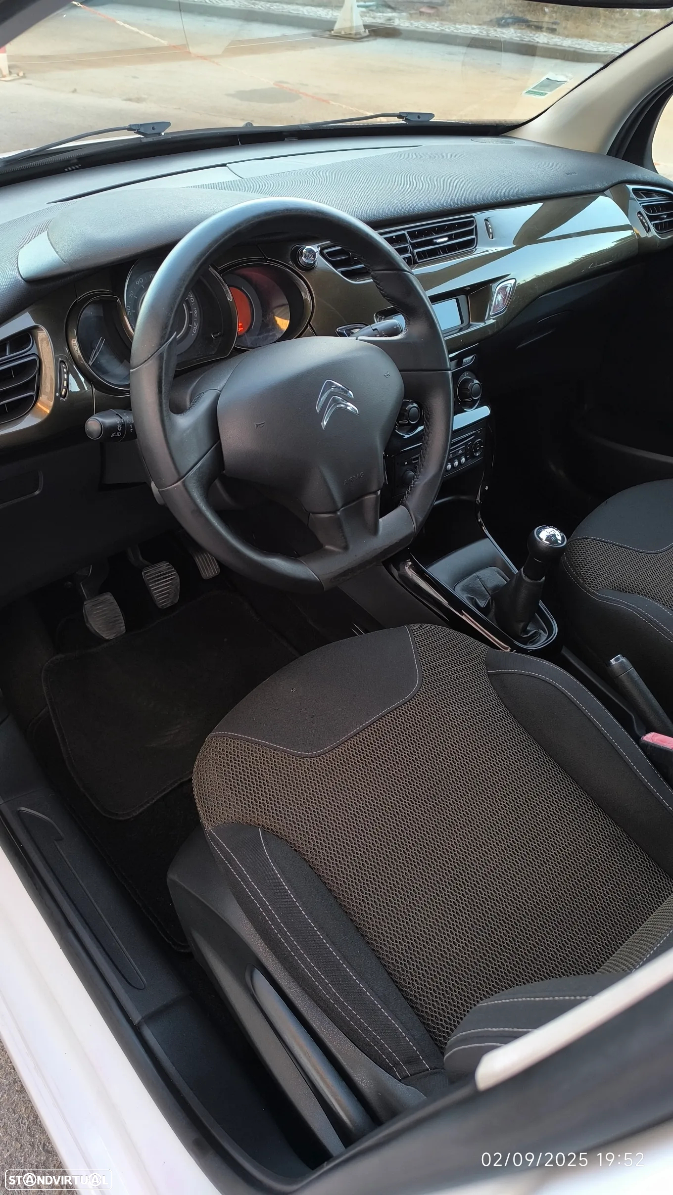 Citroën C3 HDi FAP Tendance - 34
