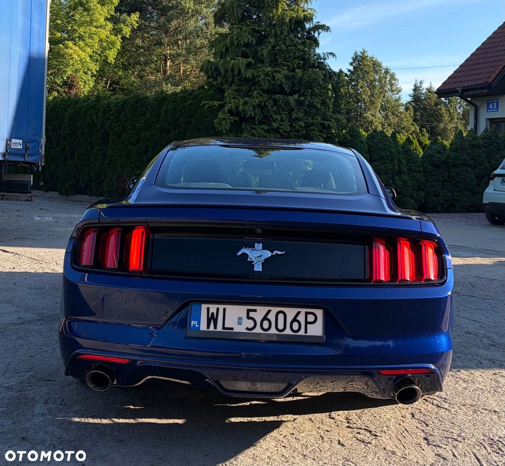 Ford Mustang 3.7 V6 - 10