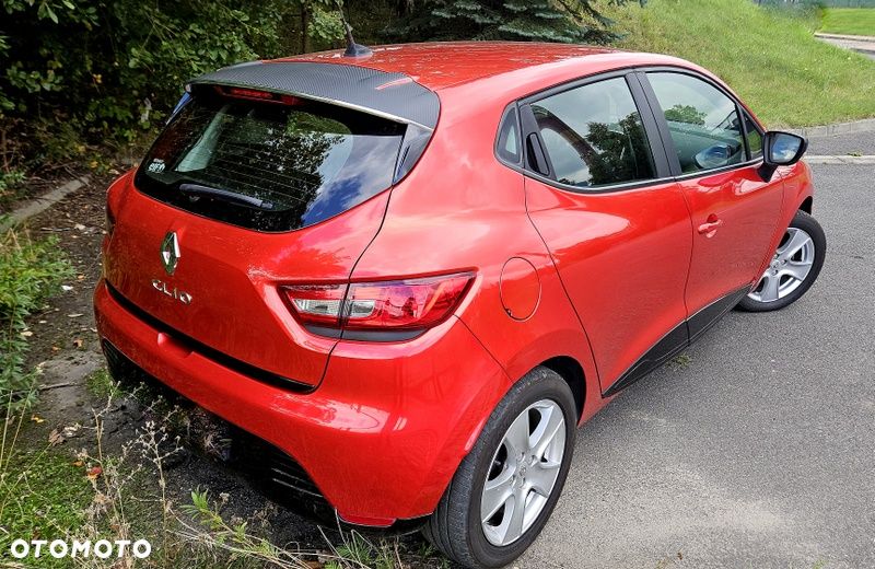 Renault Clio 1.2 16V 75 Expression - 15