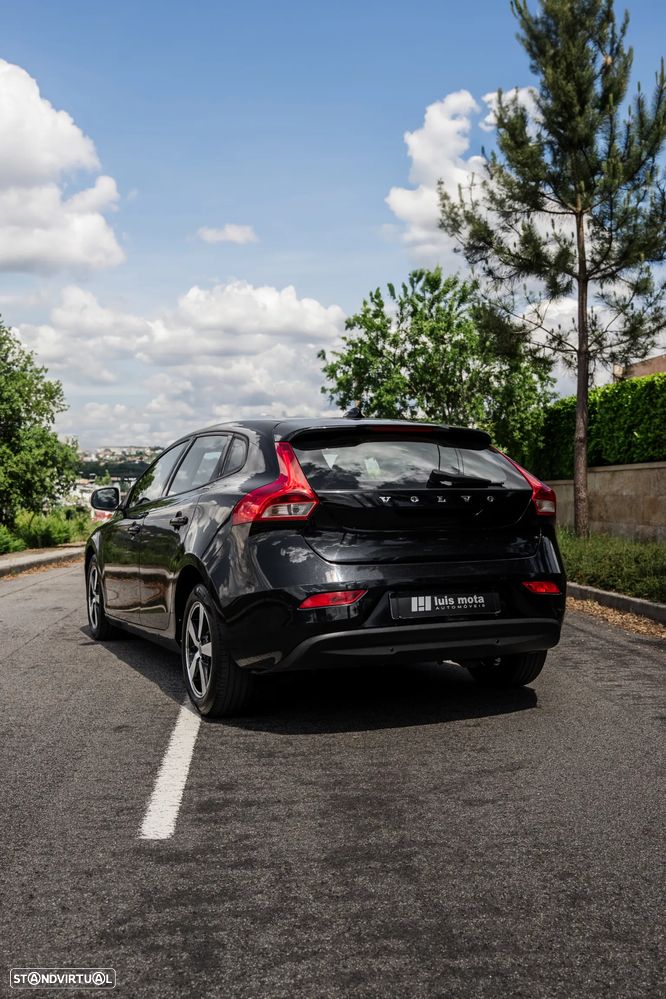 Volvo V40 D2 - 14