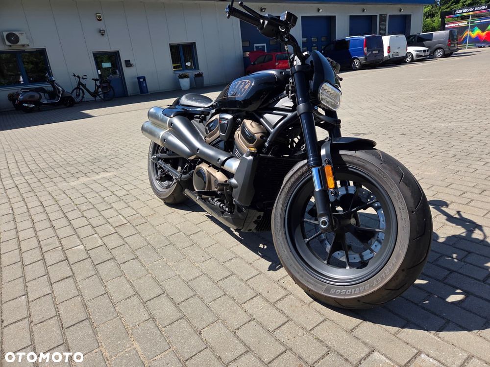 Harley-Davidson Sportster - 1