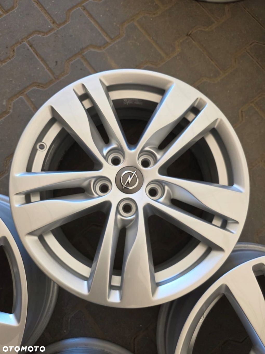 OPEL ASTRA K V ASTRA J FELGI ALUMINIOWE R16 5x105 - 5