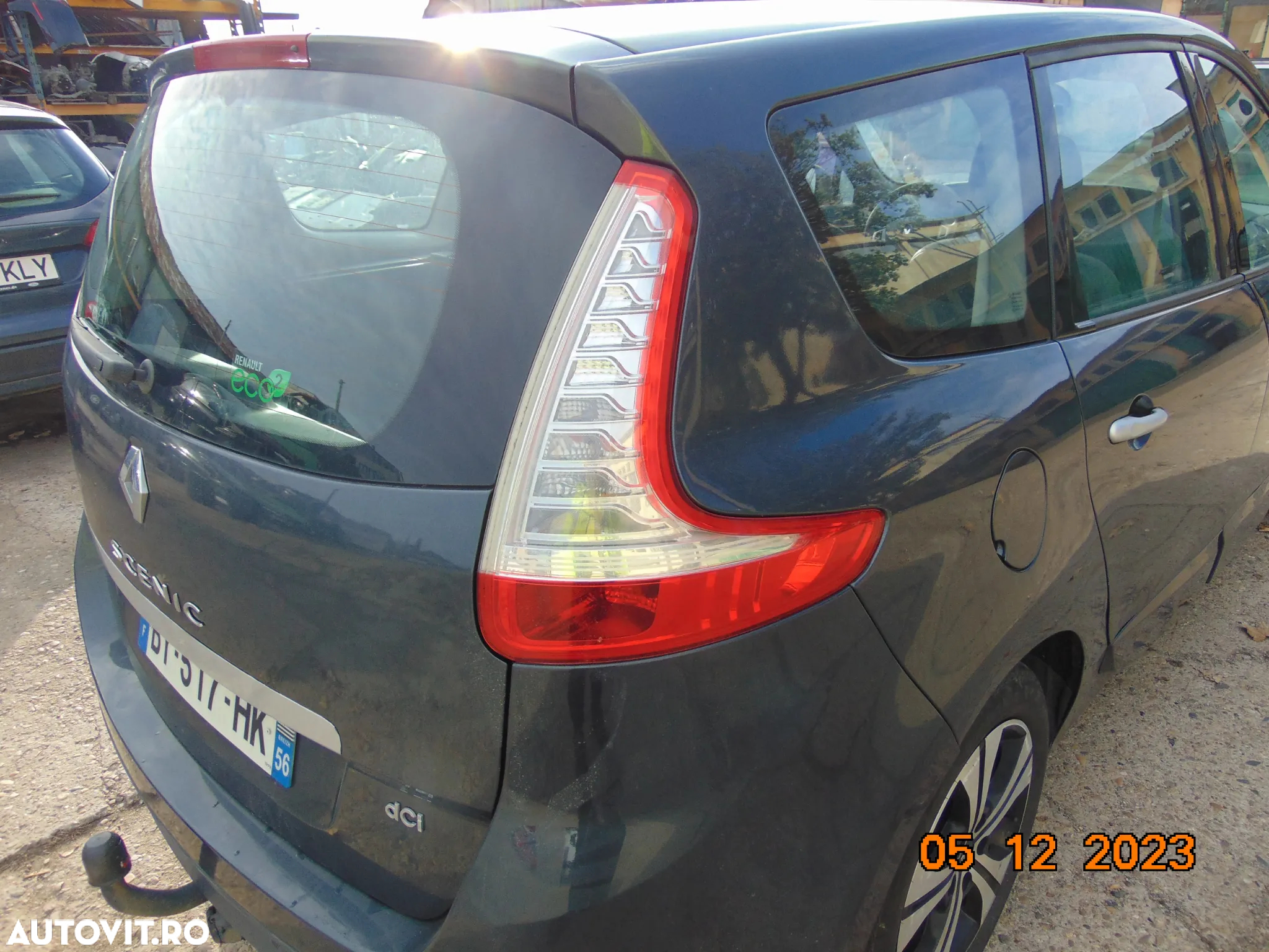 Stop renault Scenic 3 an 2009-2013 stopuriu spate stanga dreapta dezmembrez scenic 3 motor 1.6dci m - 2