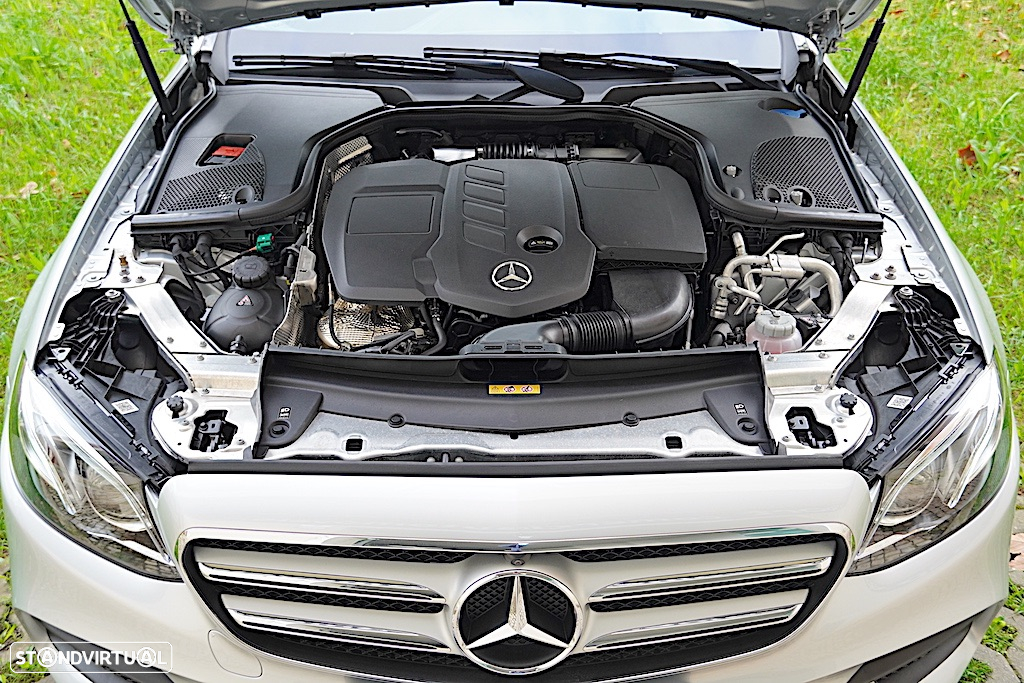 Mercedes-Benz E 300 de AMG Line - 16