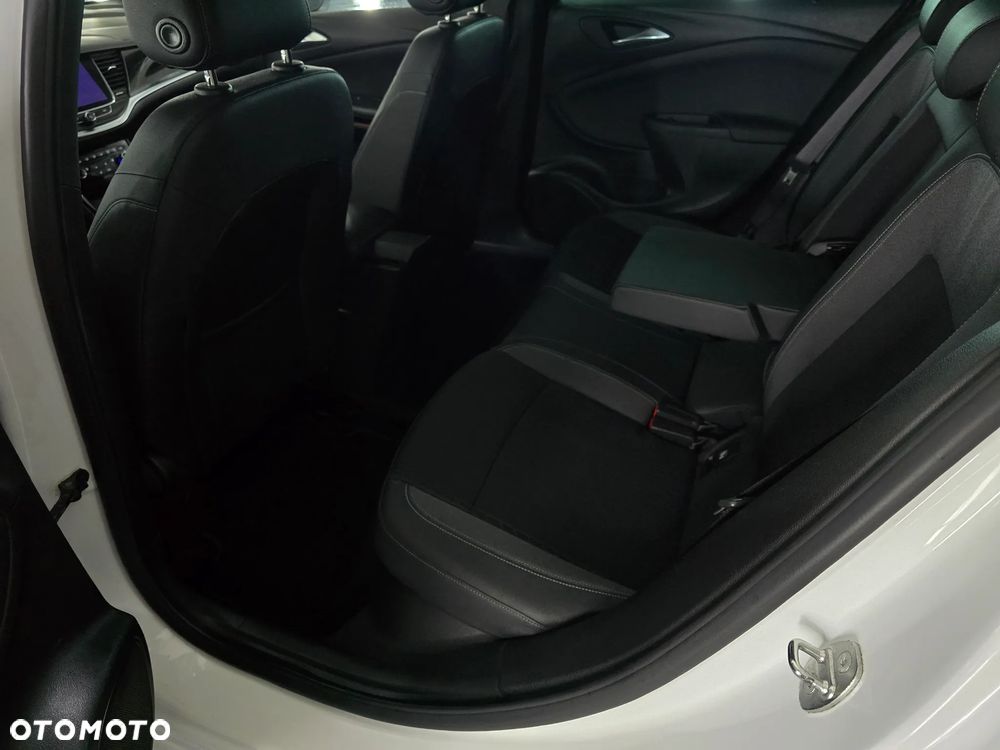 Opel Astra 1.2 Turbo Start/Stop Edition - 12