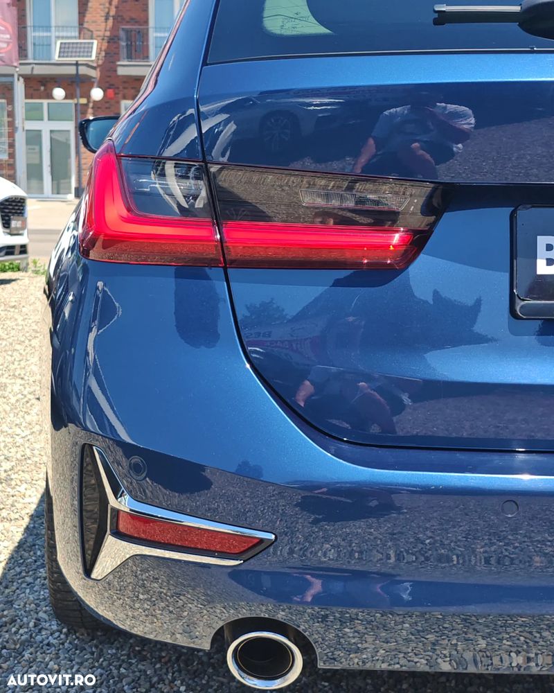 BMW Seria 3 320d xDrive AT - 13