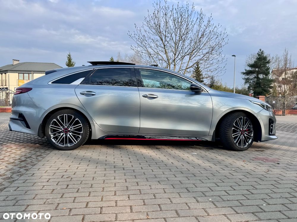 Kia ProCeed - 4