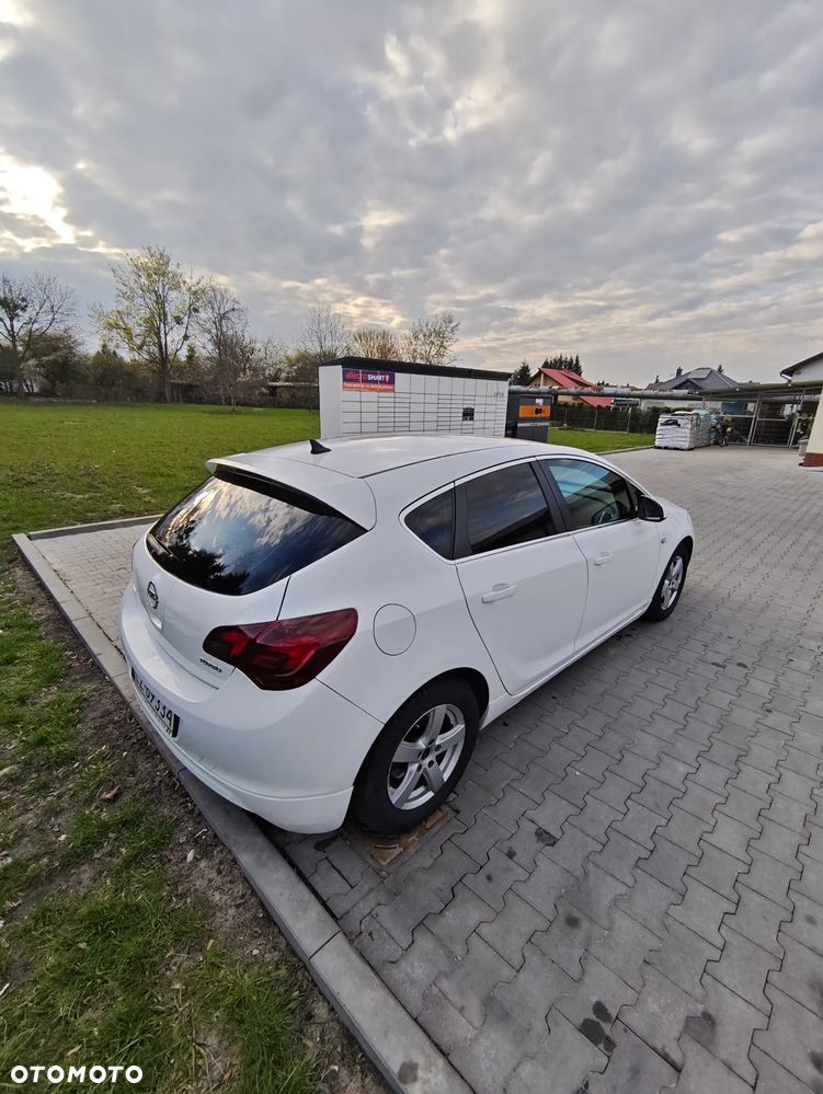 Opel Astra 1.6 T Sport - 4