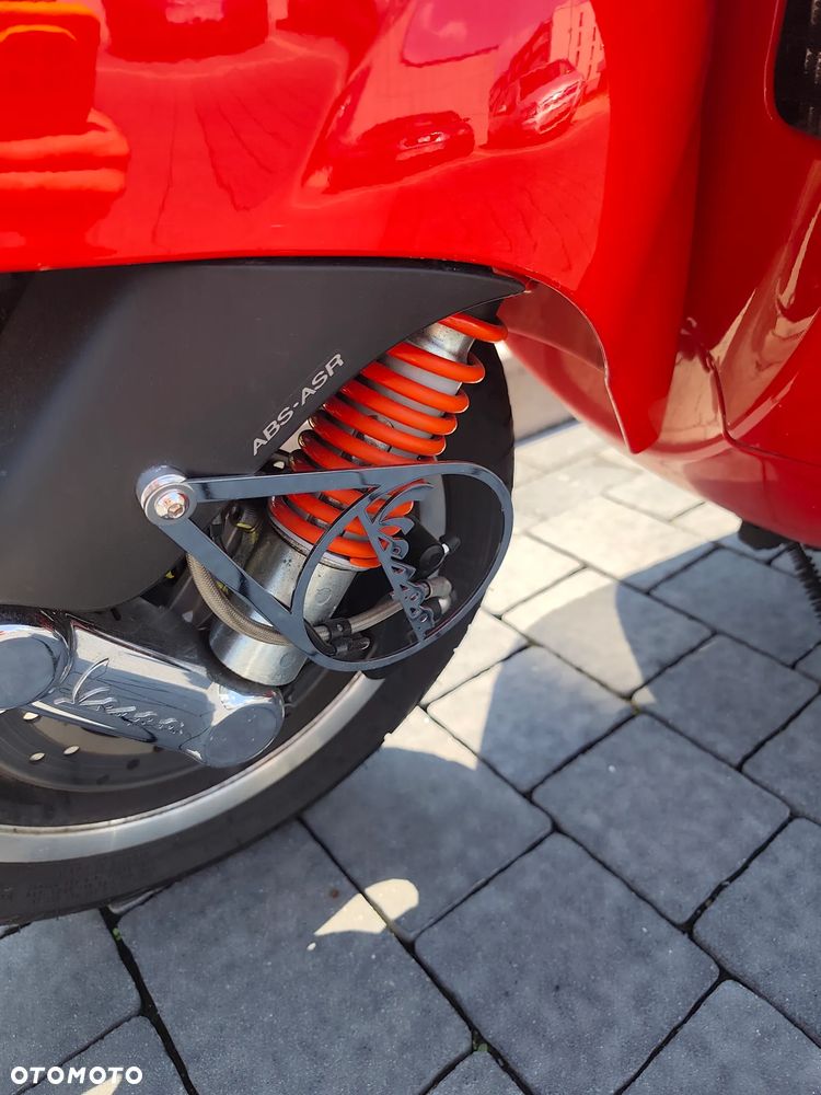 Vespa GTS - 12