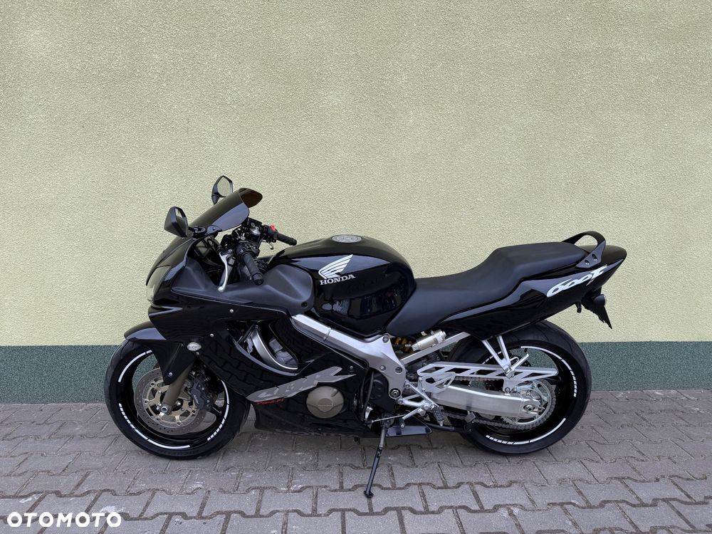 Honda CBR - 25
