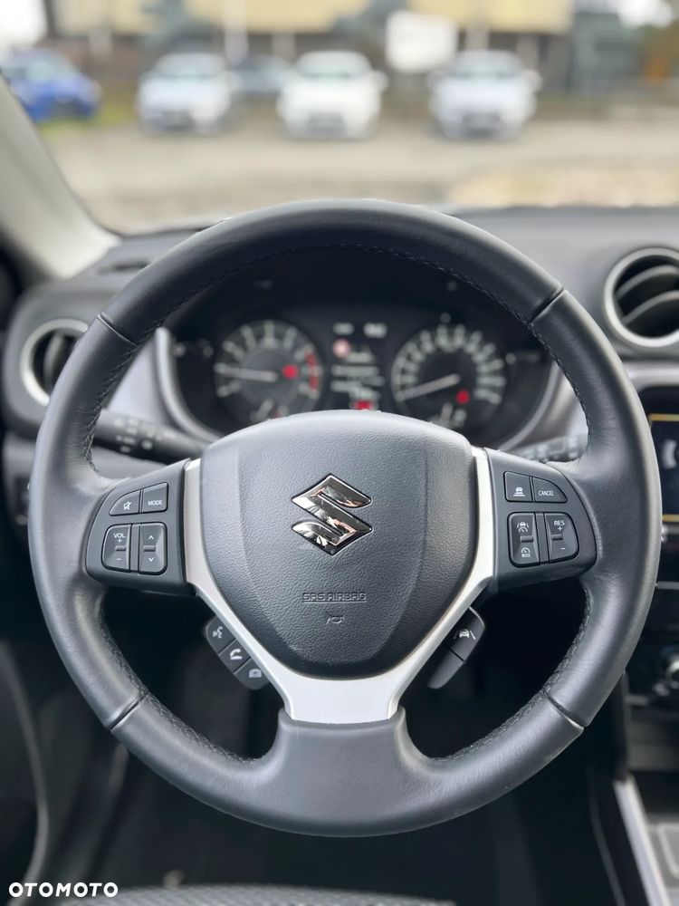 Suzuki Vitara 1.4 Boosterjet mHEV Premium Plus 2WD - 9