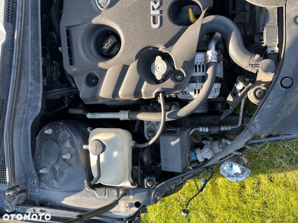 Kia Ceed 2.0 crdi Optimum + - 18