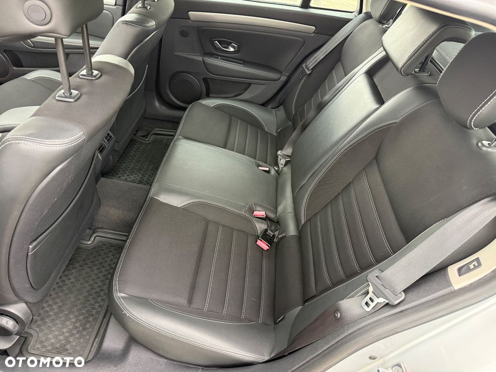 Renault Laguna 2.0 dCi Initiale - 6