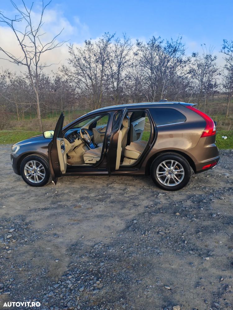 Volvo XC 60 D4AWD Kinetic - 9