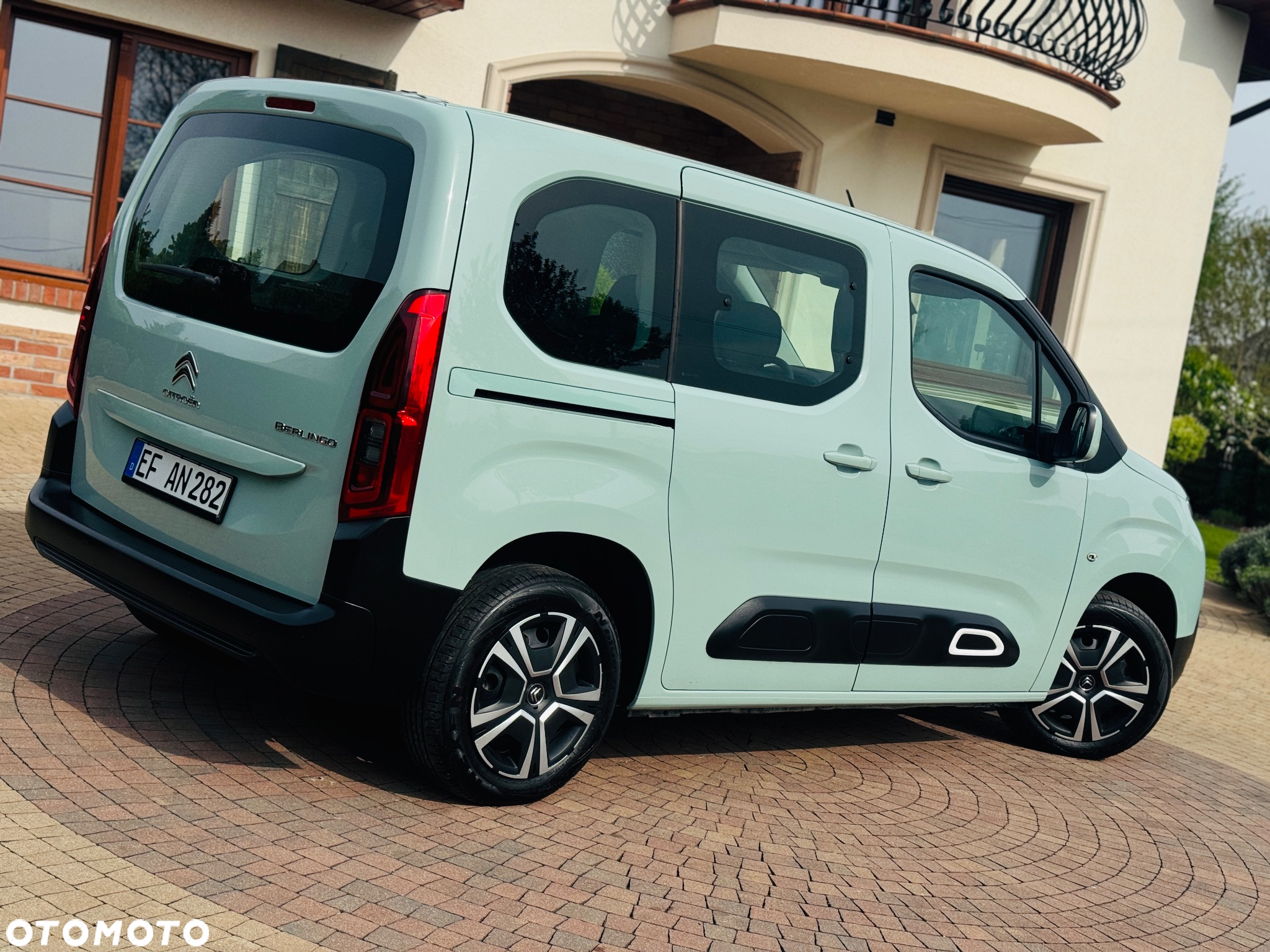 Citroën Berlingo M BlueHDi 130 SHINE - 2