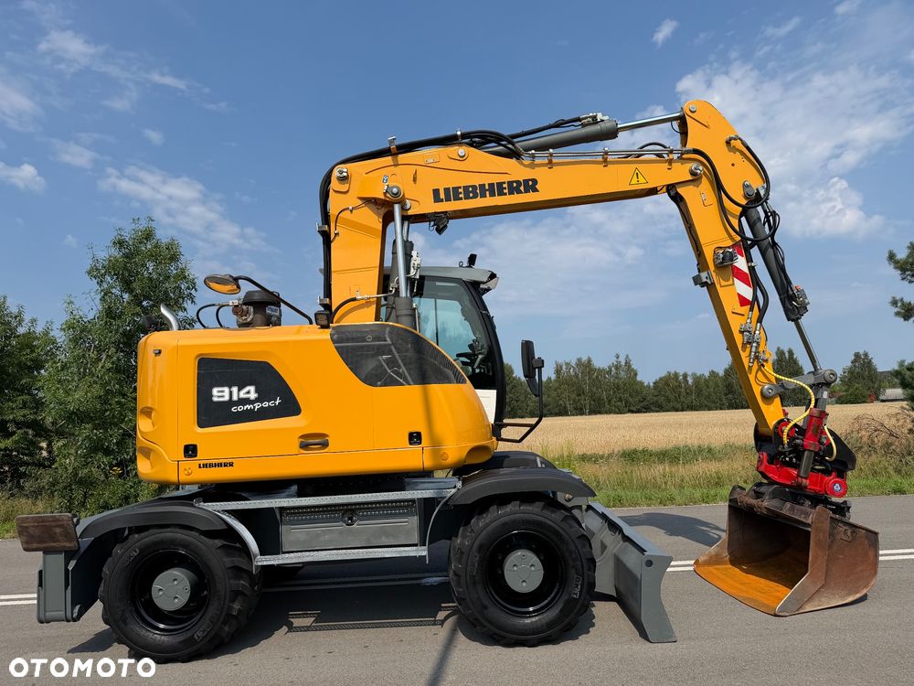 Liebherr A914 compact |rototilt |lapy-plug| - 2