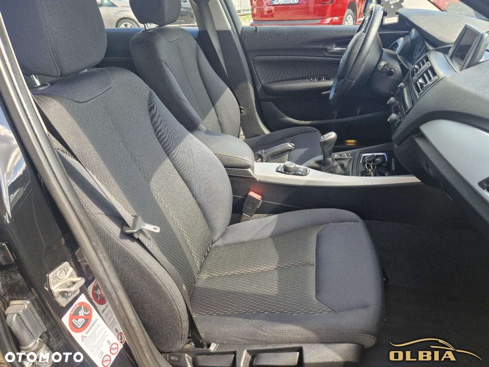 BMW Seria 1 114i - 25
