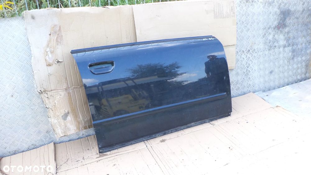 Drzwi prawy przód AUDI A4 B6 CABRIO - 1