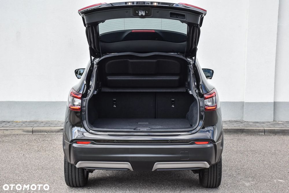 Nissan Qashqai 1.3 DIG-T Tekna DCT - 39