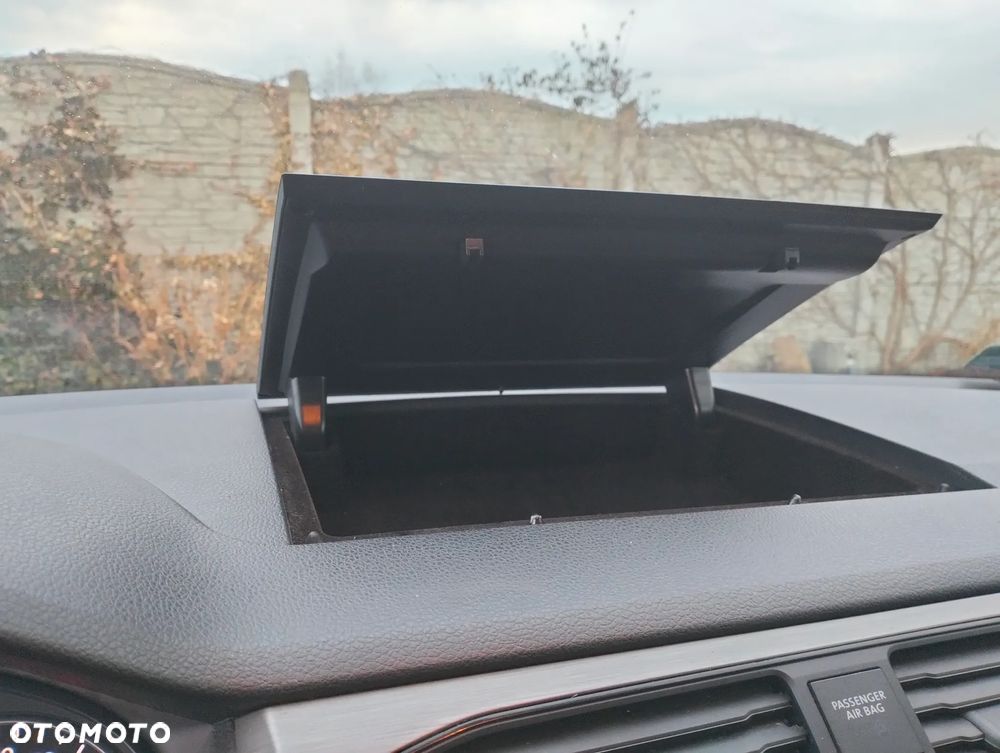 Volkswagen Caddy - 18