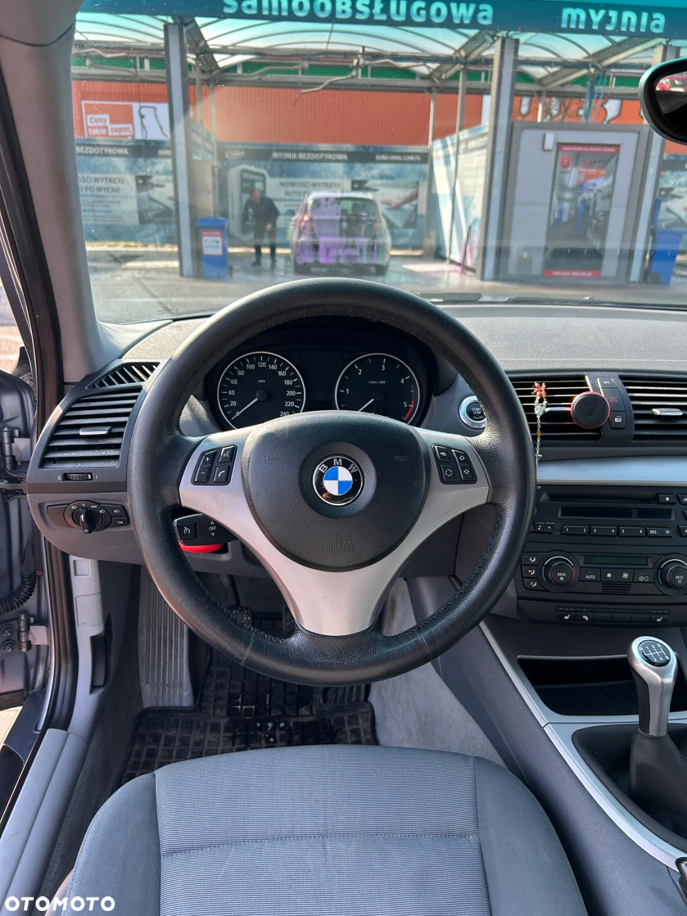 BMW Seria 1 120d - 12