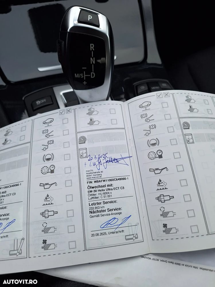 BMW Seria 5 520d Aut. - 38