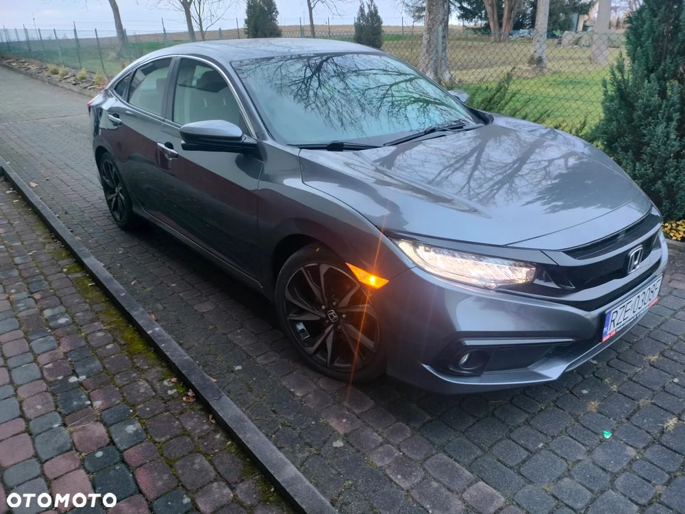Honda Civic 1.5 i-VTEC Turbo CVT Executive - 2