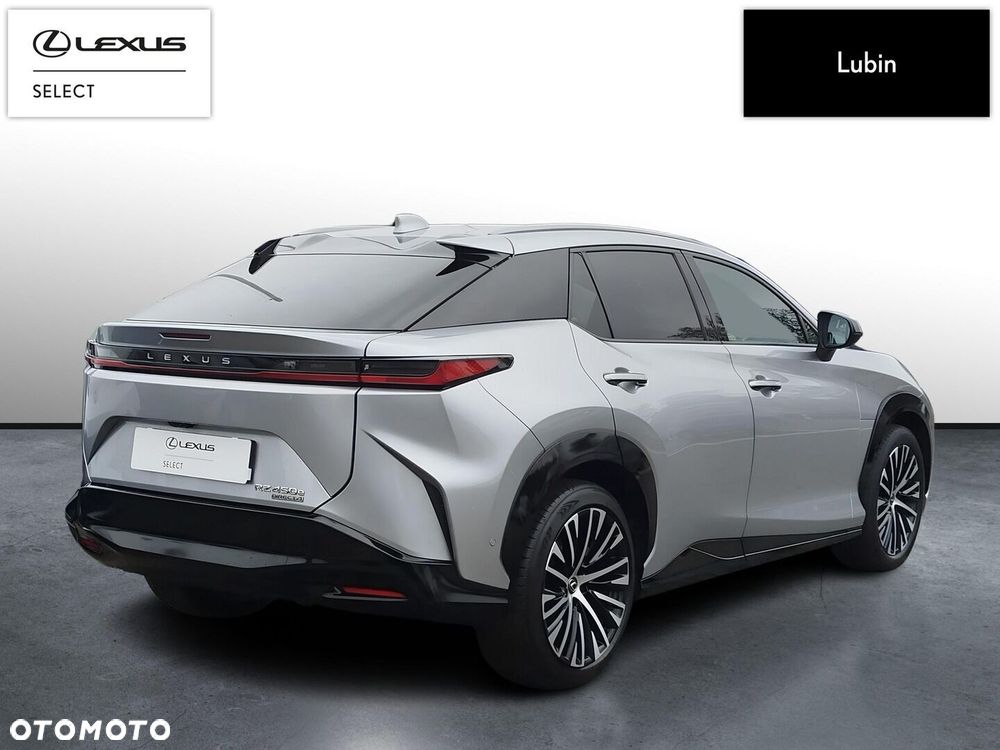 Lexus RZ - 6