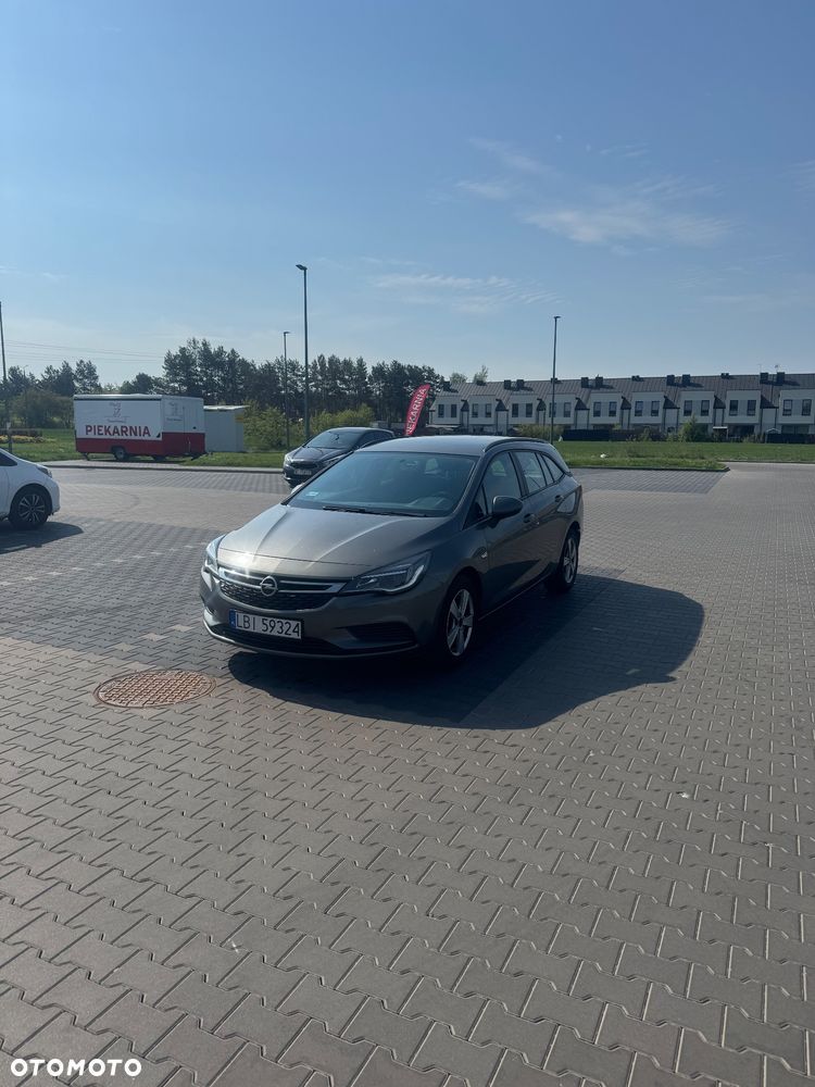 Opel Astra - 4